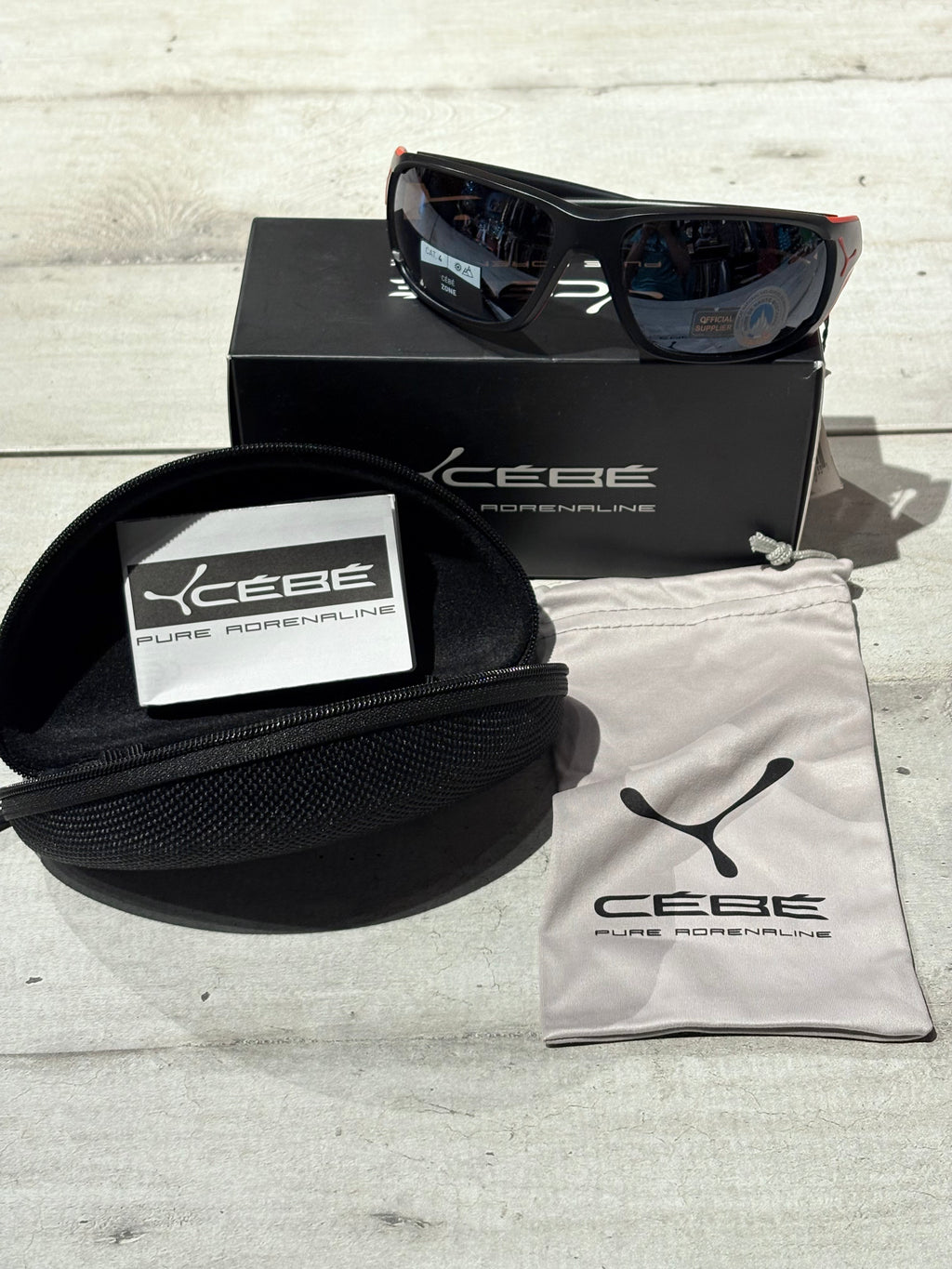 JORASSES L MATT BLACK RED - CÉBÉ
