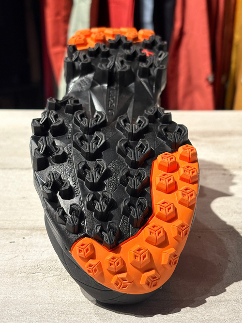 LA SPORTIVA AKYRA donna